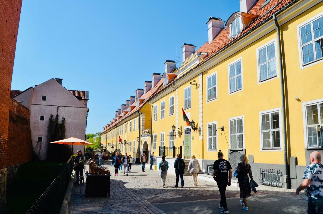 Jacob'S Barracks Apartment In Old Town Riga Exteriör bild